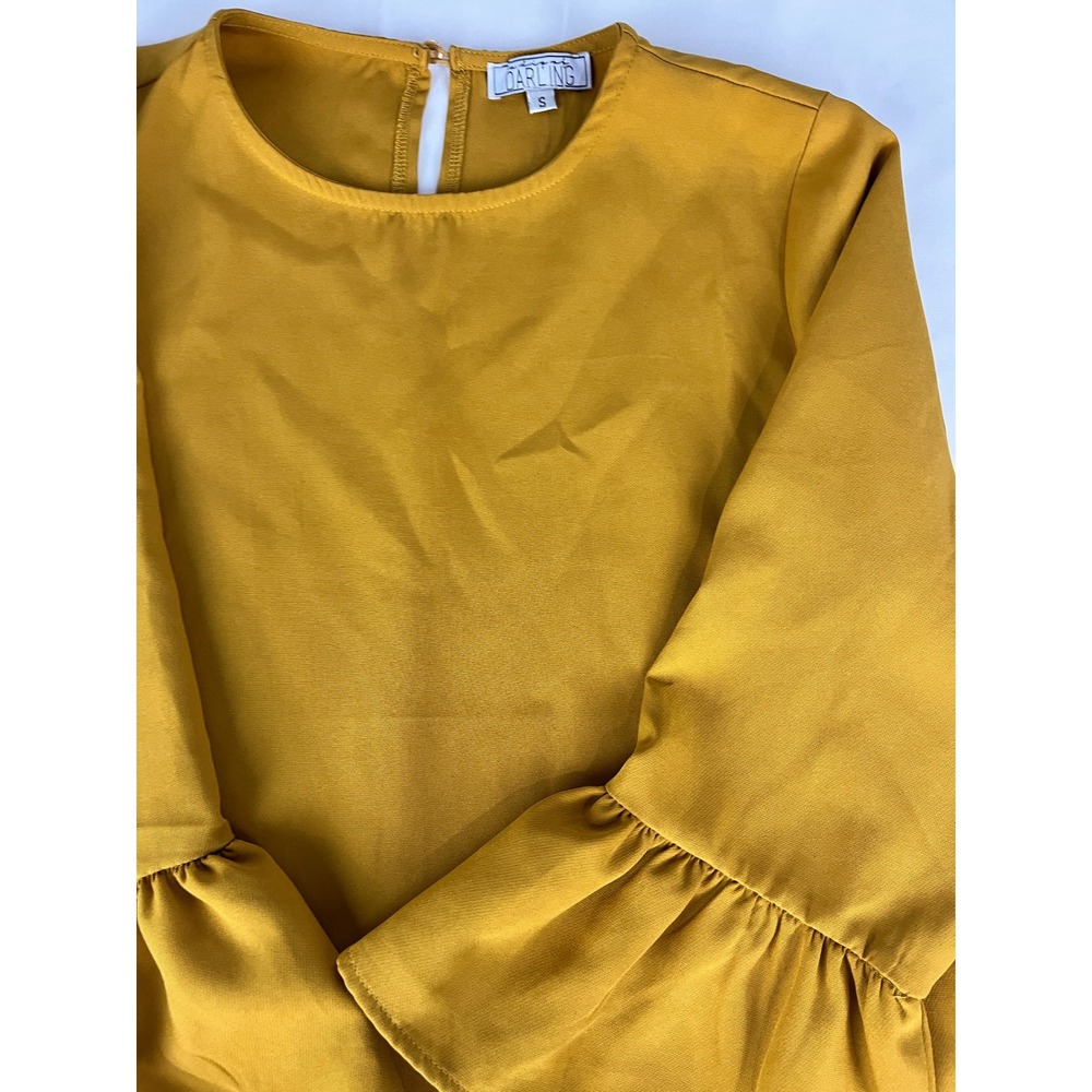 A Dip of Darling Mustard Bell Sleeve‎ Top Women's Blouse Small Career Casual